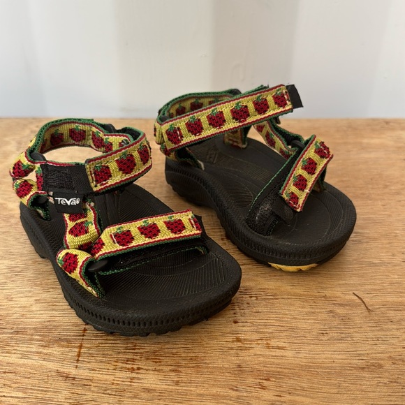 Teva Strawberry baby vintage - Picture 1 of 5
